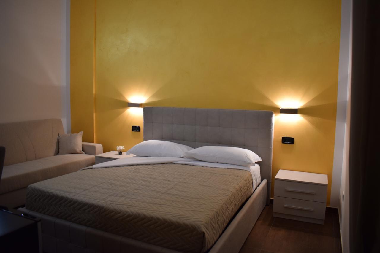Corallo Rooms Салерно Экстерьер фото