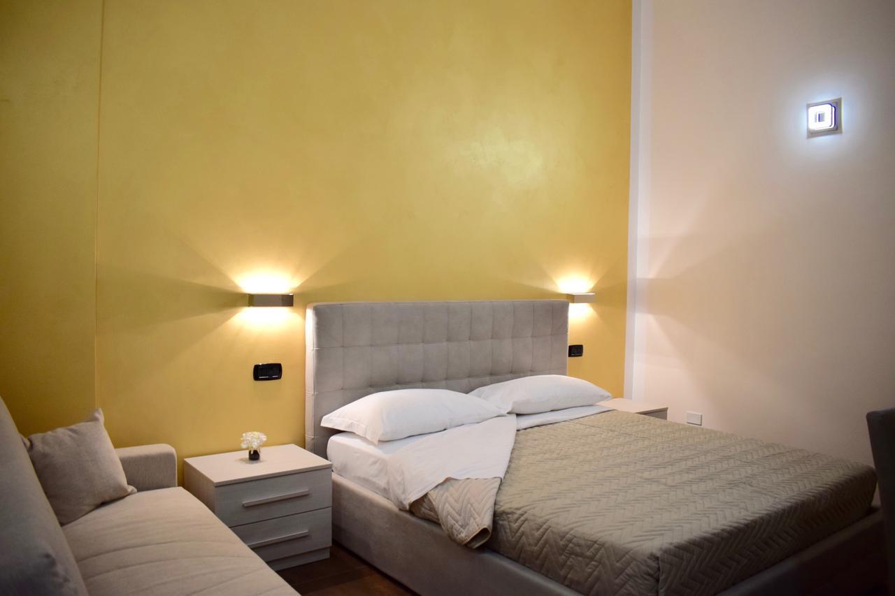 Corallo Rooms Салерно Экстерьер фото