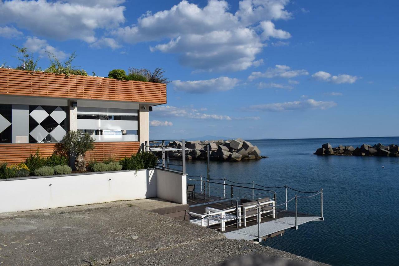 Corallo Rooms Салерно Экстерьер фото